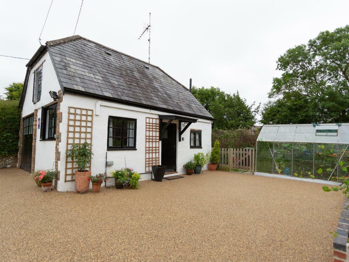 Little England Cottage Milborne Saint Andrew Esterno foto